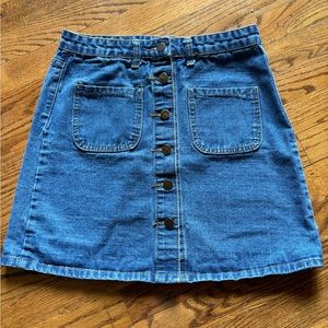 Denim skirt; size: medium; (blue denim) button front
